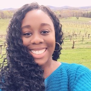 Meet your Posher, Rachel